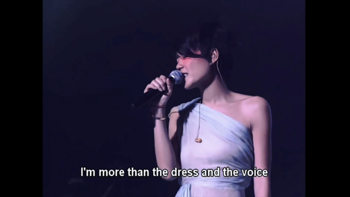 王菲《eyes on me》live | 全面体演唱会 日本武道馆 20011102