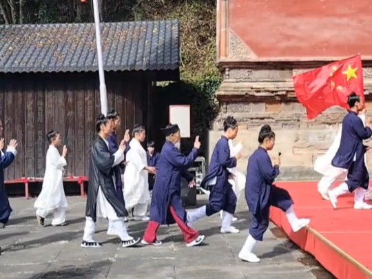 武当武术的文化意义（武当武术的文化意义和代价
）《武当武术的独特魅力》