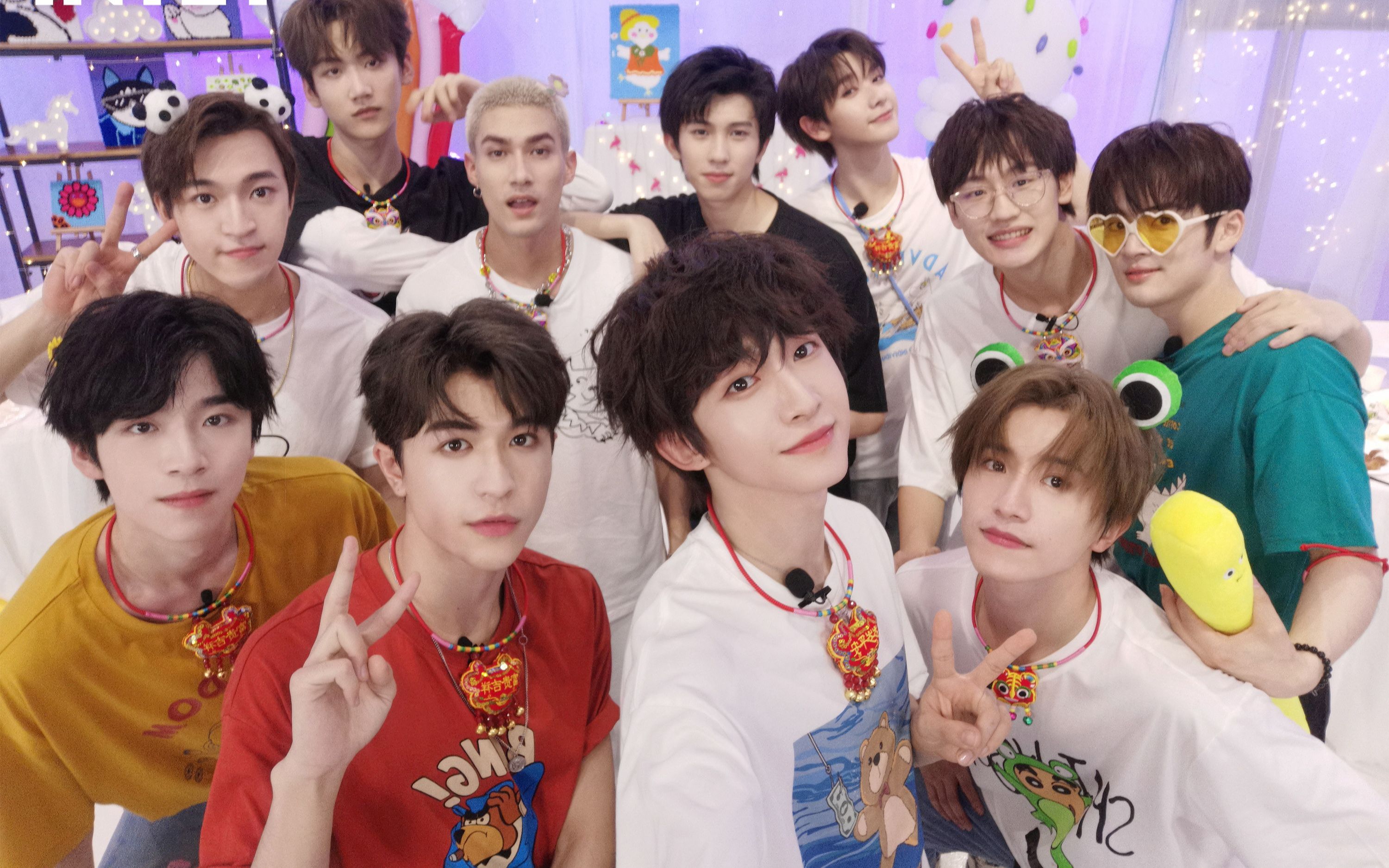 into1成团一周年快乐!一个迟到且随便的专辑开箱【panda生活频道】