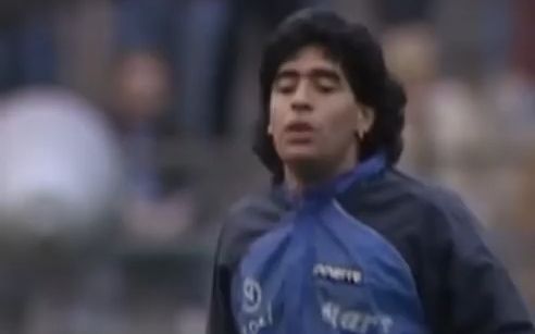 【世界杯】足球史上最伟大的热身赛! Diego MARADONA在现场的节奏哔哩哔哩bilibili