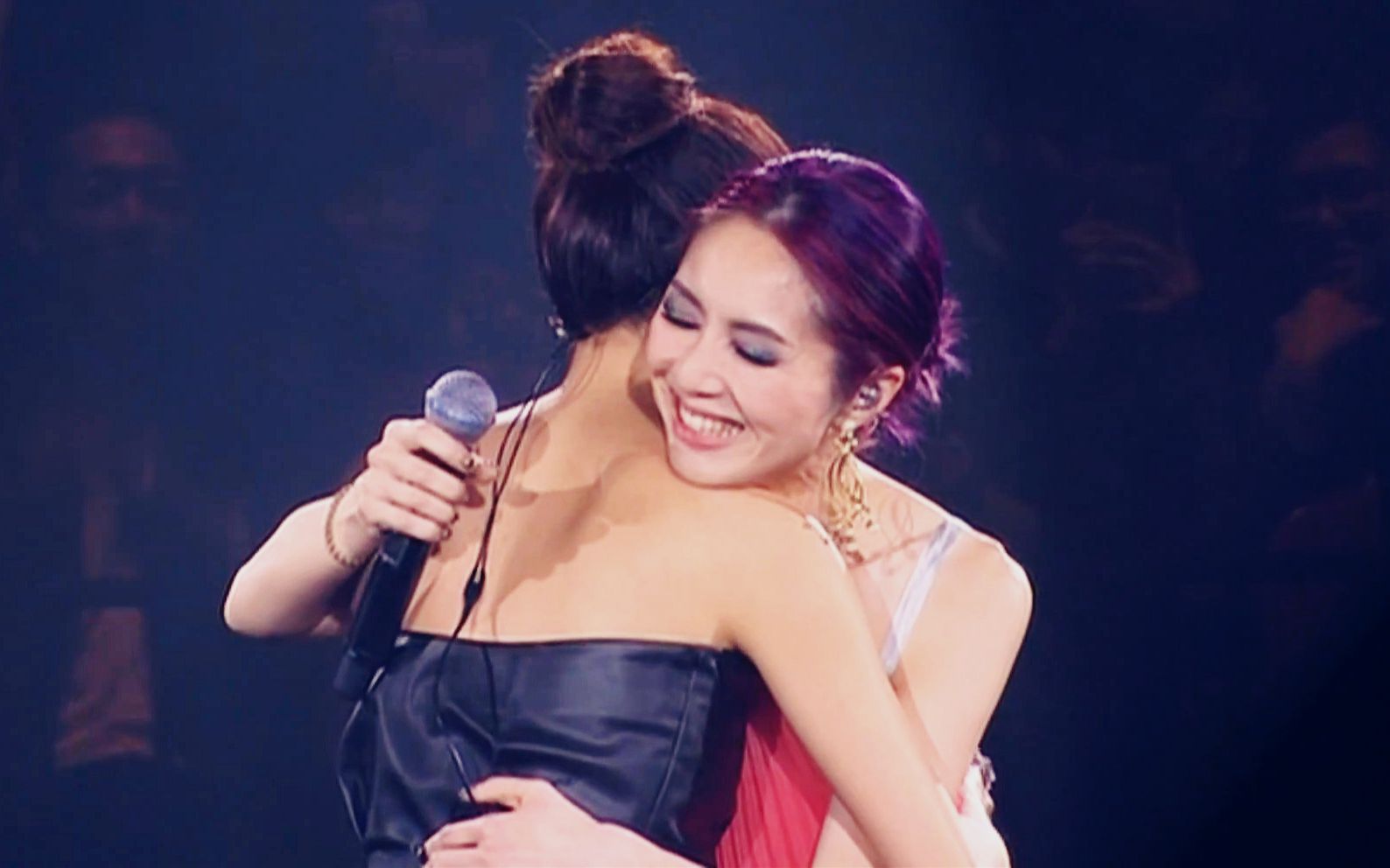 杨千嬅x容祖儿突然好想你她说joeymiriam隔空合唱