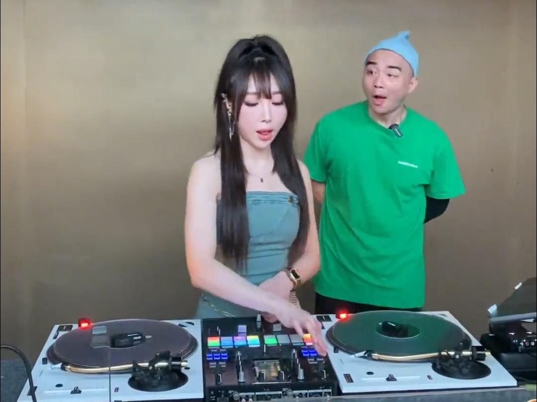 [图]不会舞蹈的DJ不是好MC~