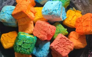 Download Video: 【A Powdery Mess】Gym Chalk Pasted Gym Chalk Cubes