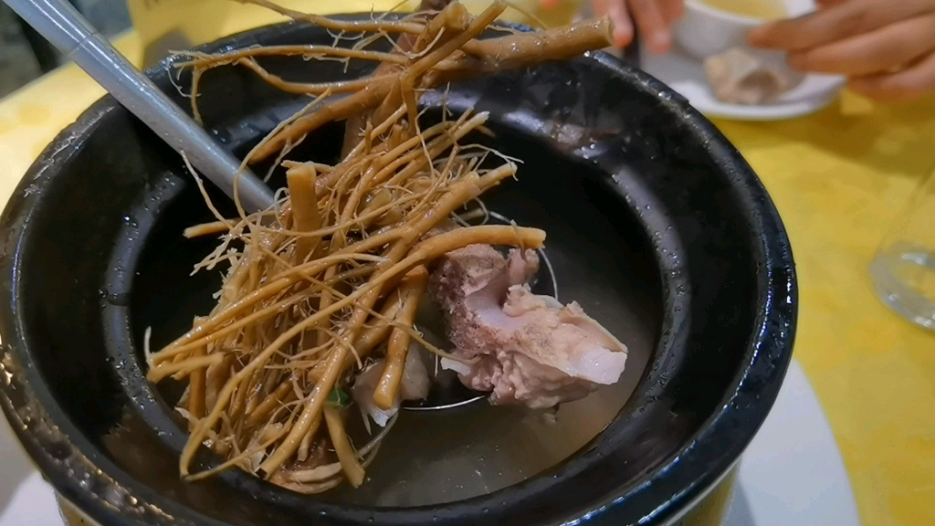 厦门吃吃吃-草根汤