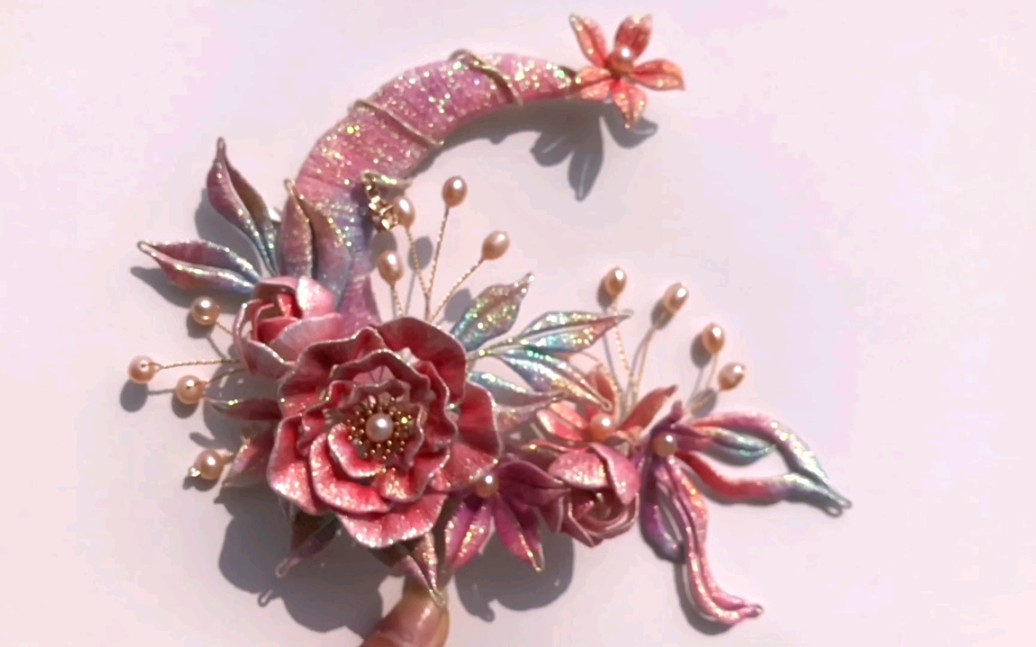 活动作品月亮玫瑰缠花