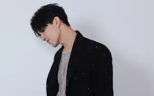 Download Video: 【迪玛希dimash 】真的是一个白月光般的存在！