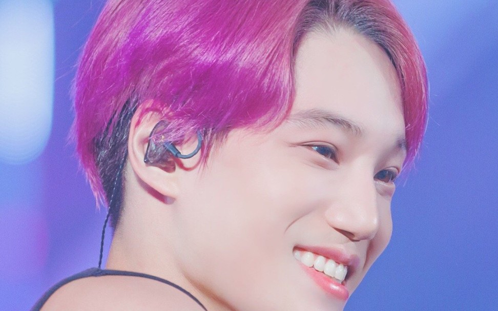 【金钟仁kai】love shot舞蹈混剪,来看看具有杀伤力的人间初恋金钟仁