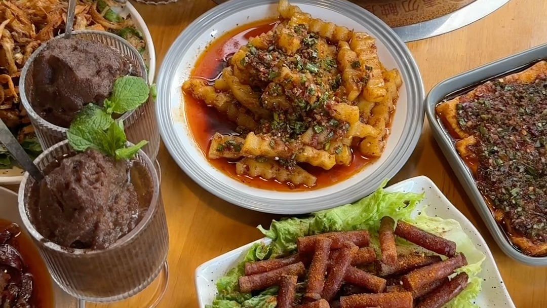 [图]温暖肠胃和季节的涮饵丝，美食一定是对乡愁最好的抚慰