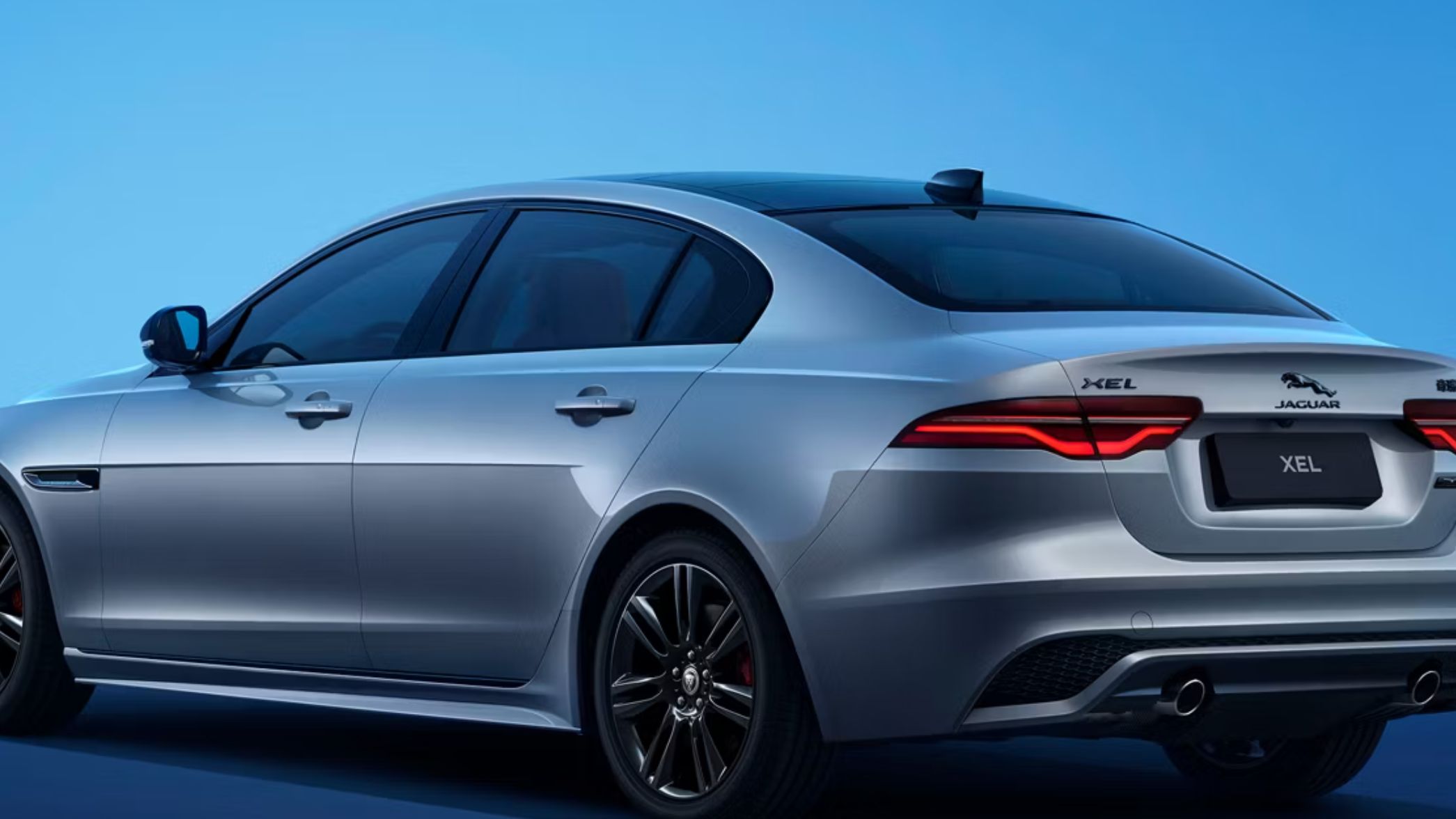 捷豹xel | one last kiss