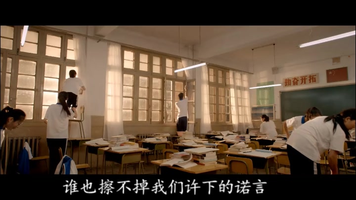 当年这首小虎队的《爱》火遍校园，一股青春的气息迎面而来