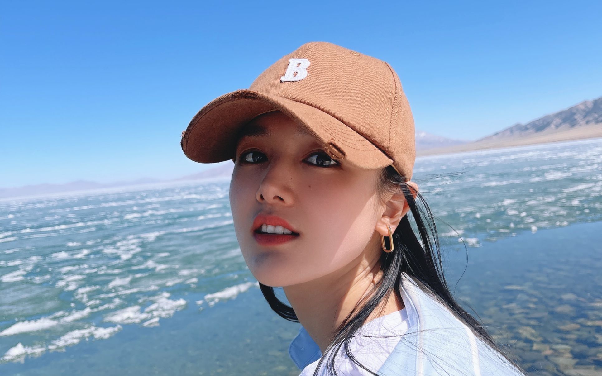 彗星的直播回放,余冰慧11月12号生日会的直播回放【中篇】