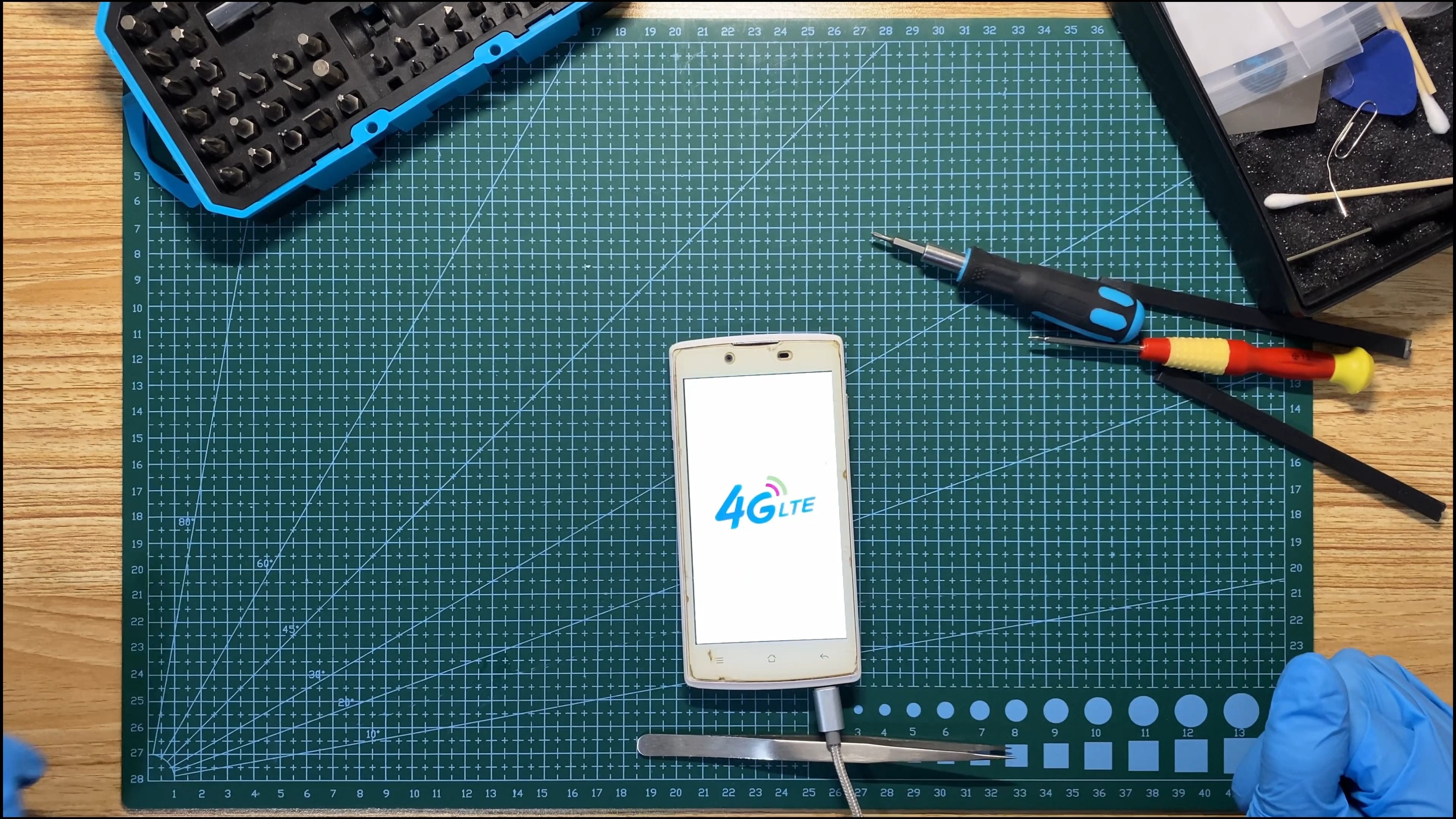 搞砸了!OPPO R831S清除数据后无法进入系统