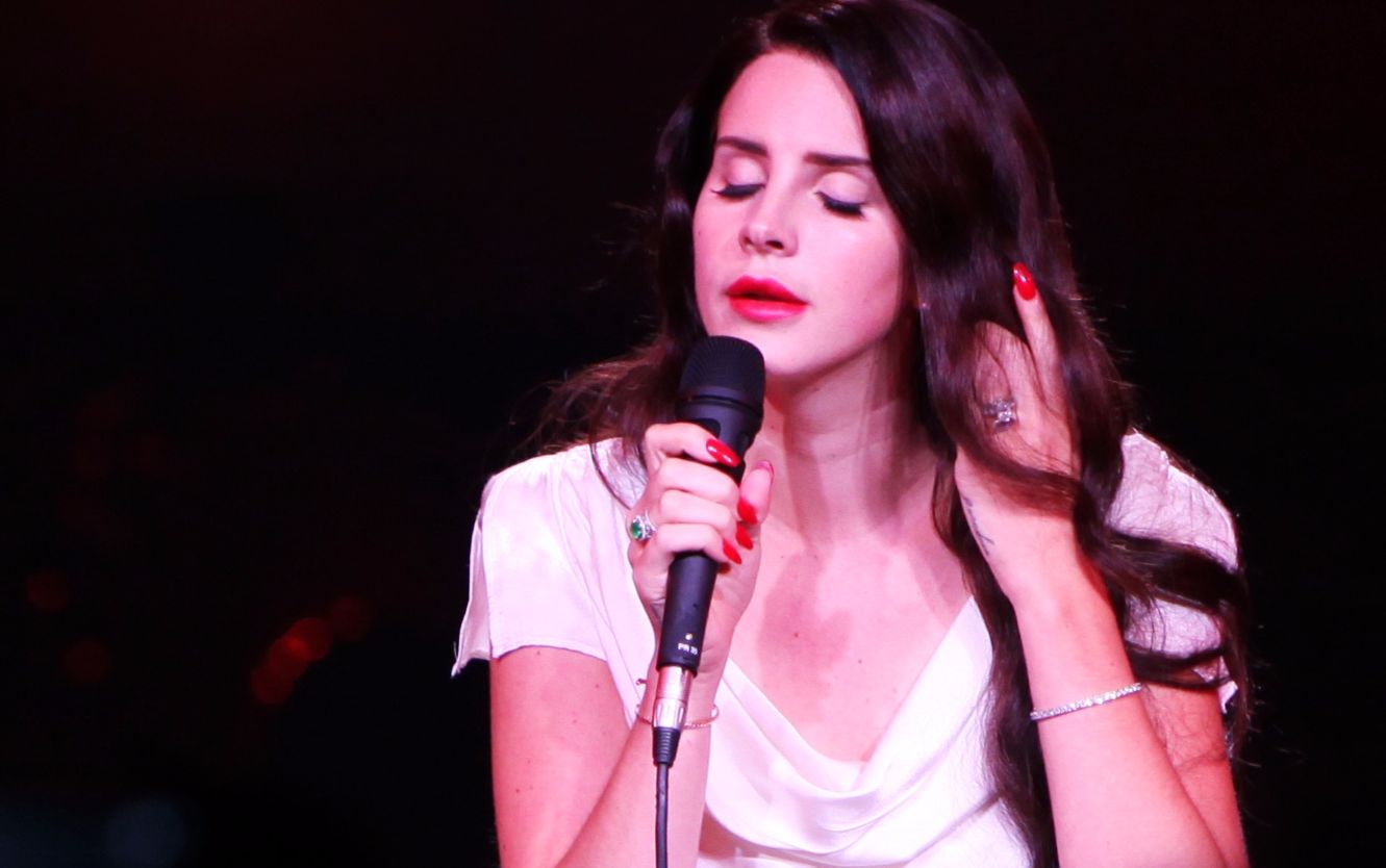 79【lana del rey】performs at jaguar f-type launch in paris
