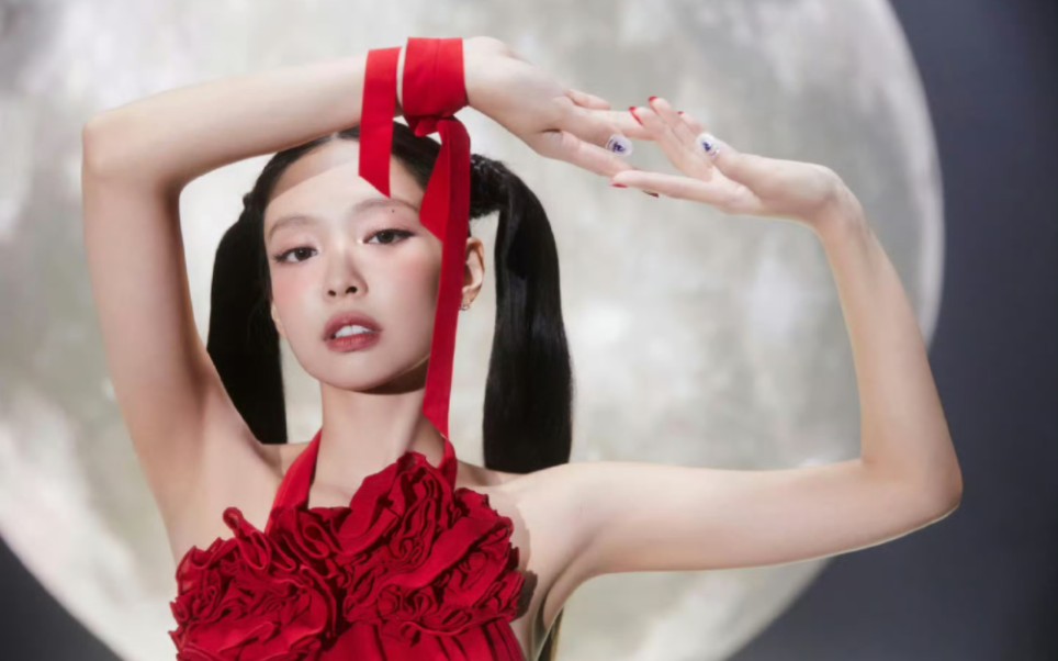 【jennie】yg更新妮唱的you and me视频