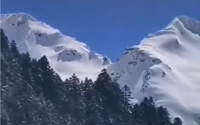 [图]圣洁甘孜，高原雪景