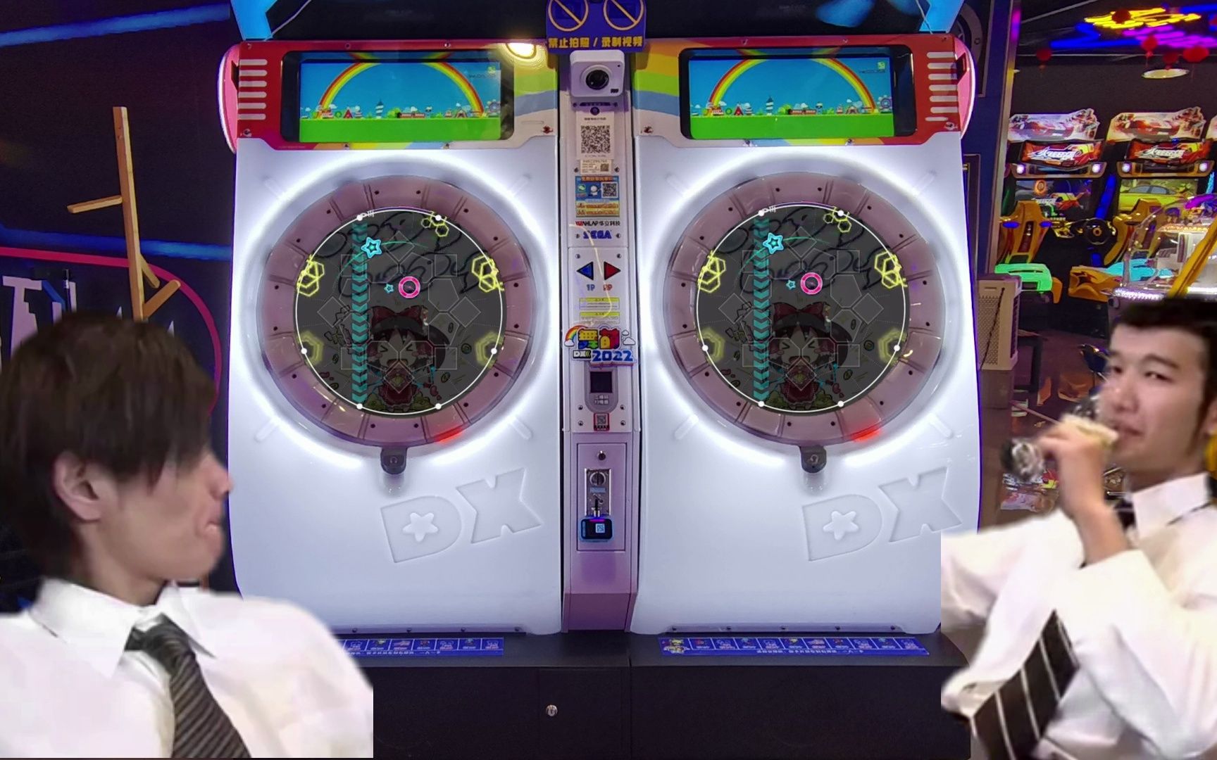 【maimai】在机厅拼机的二人