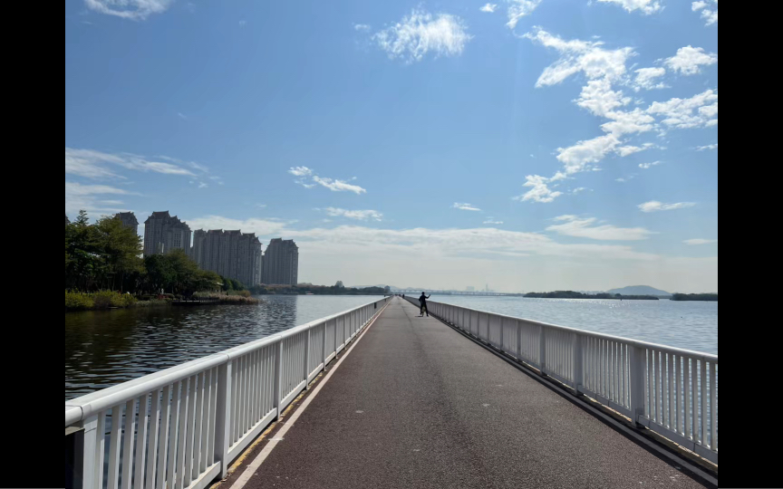 走走看看,厦门杏林湾自行车绿道,海上自行车道只有一小段,如果只想看