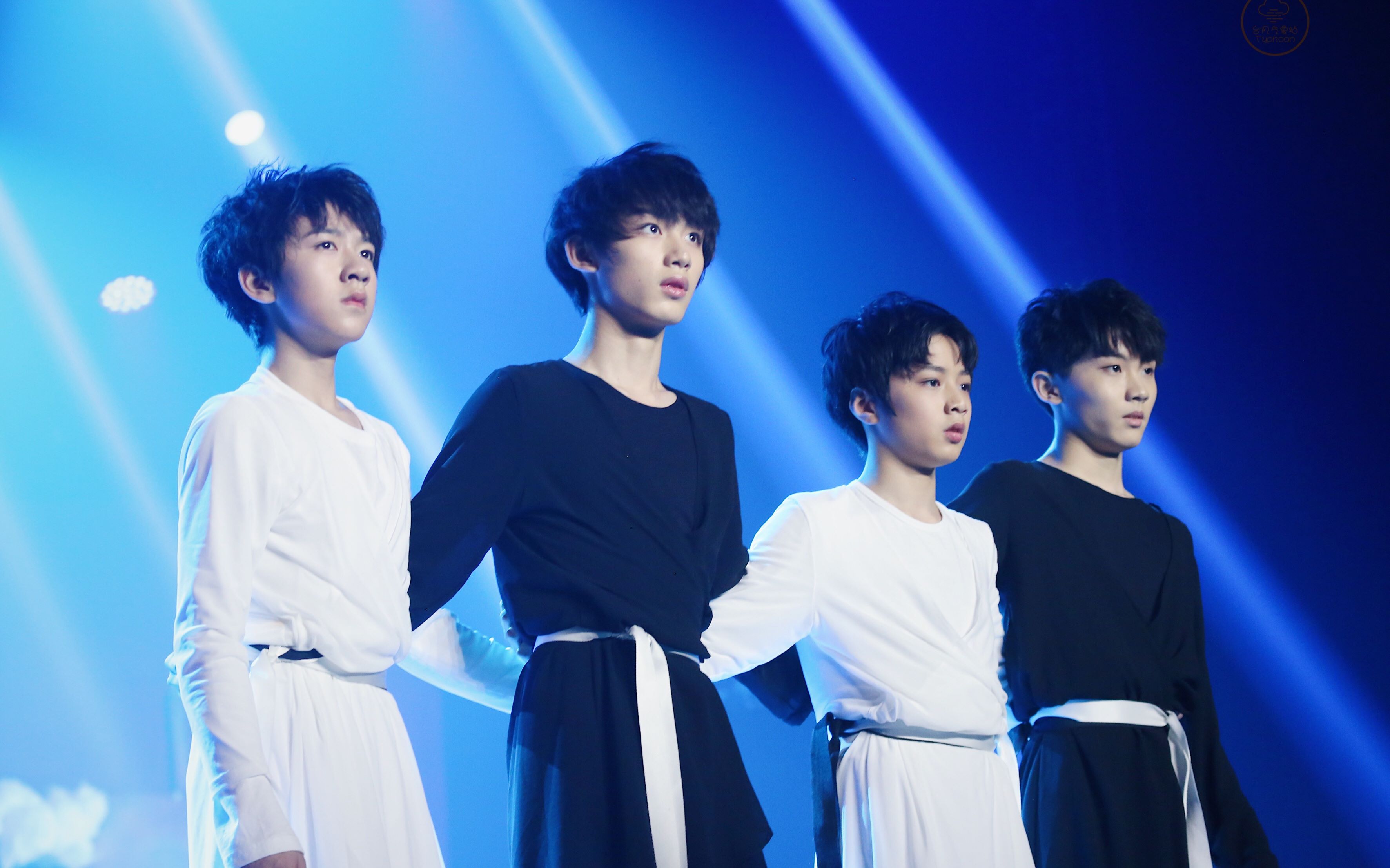 【tf家族】【翻跳】广州场继续_哔哩哔哩 (゜-゜)つロ 干杯~-bilibili