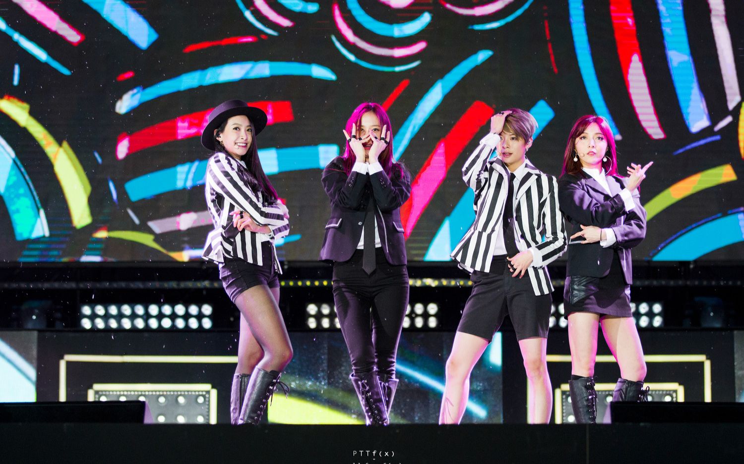 [图]20160130 f(x) - All Night & Ending Page @ Dimension4 in