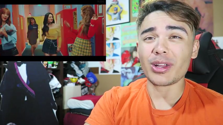 [图]油管网红小哥看PRISTIN - WEE WOO MV Reaction [-WEE WOO- STUCK IN MY HEAD LOL]