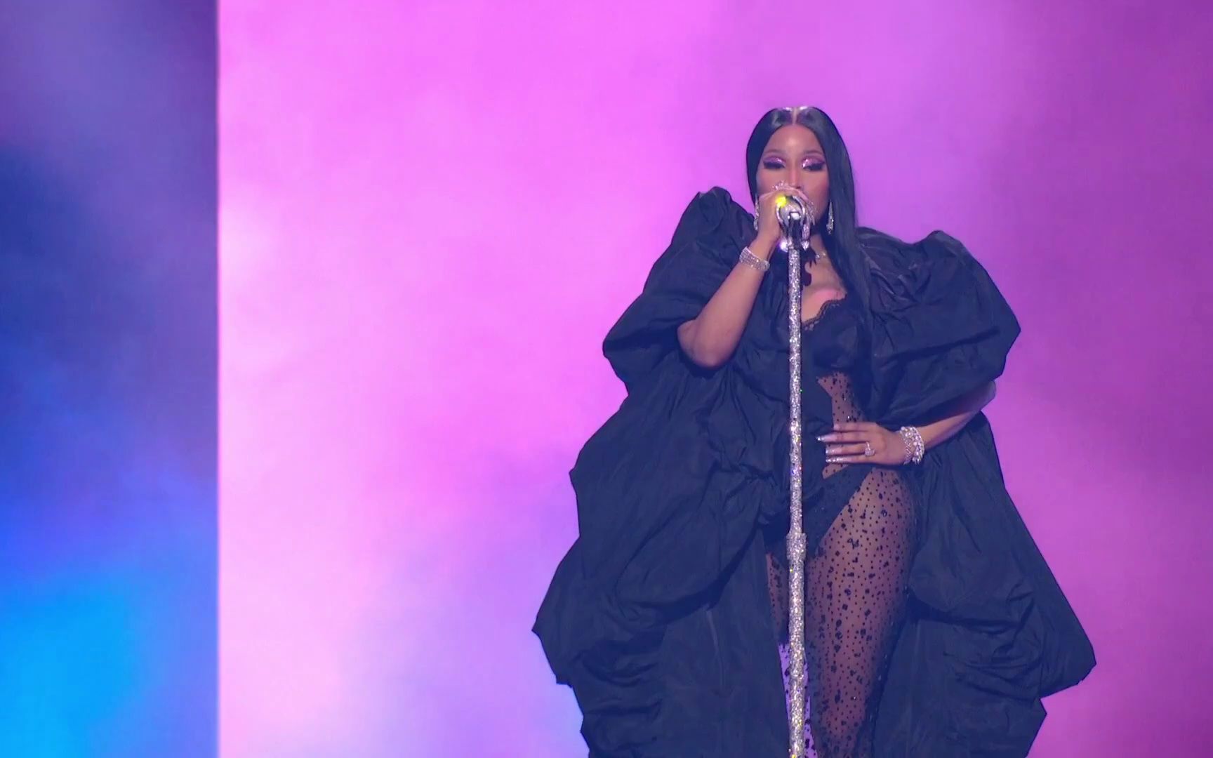 【2023 vma】麻辣鸡nicki minaj表演《last time i saw you》及未发行