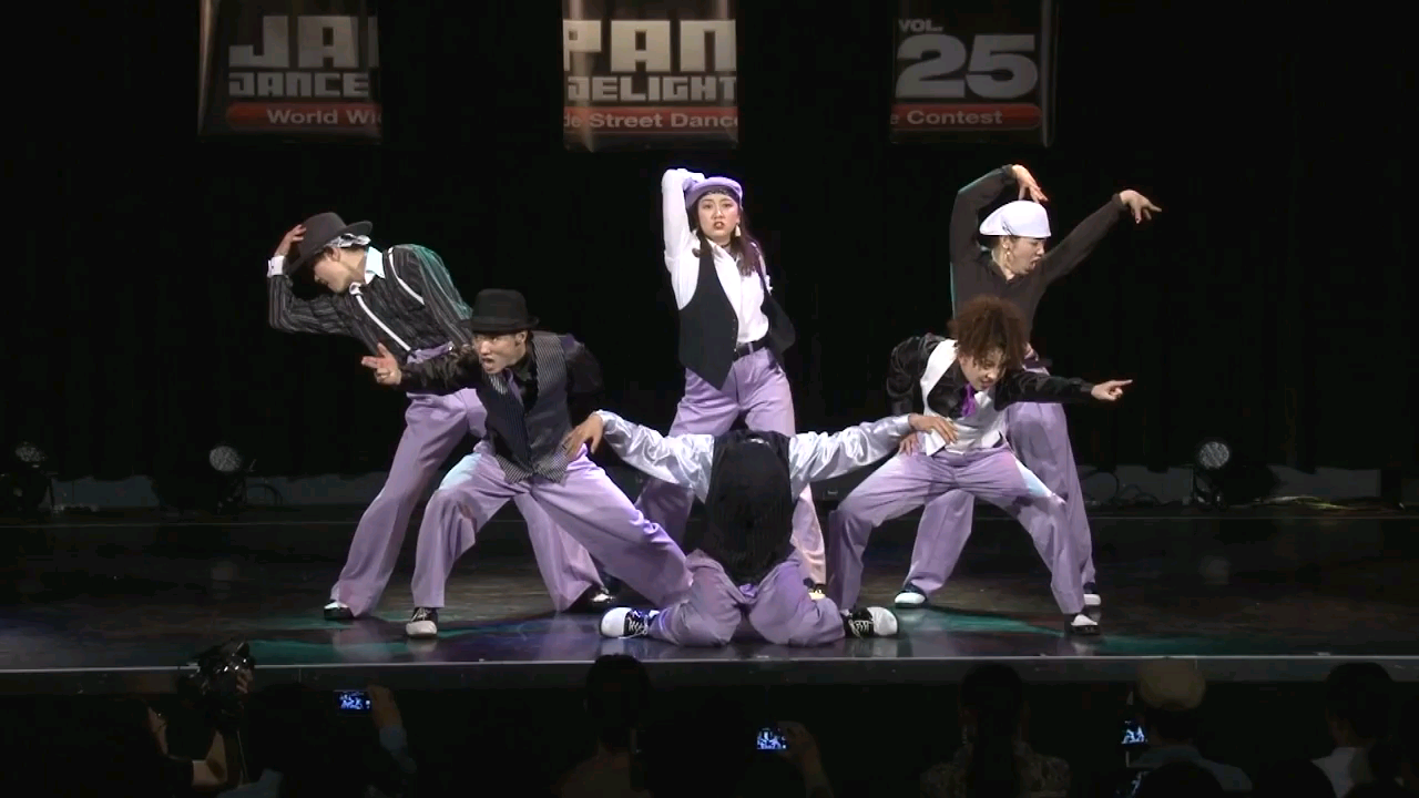 日本国际街舞比赛jddlocking表演wunity成功晋级2018624
