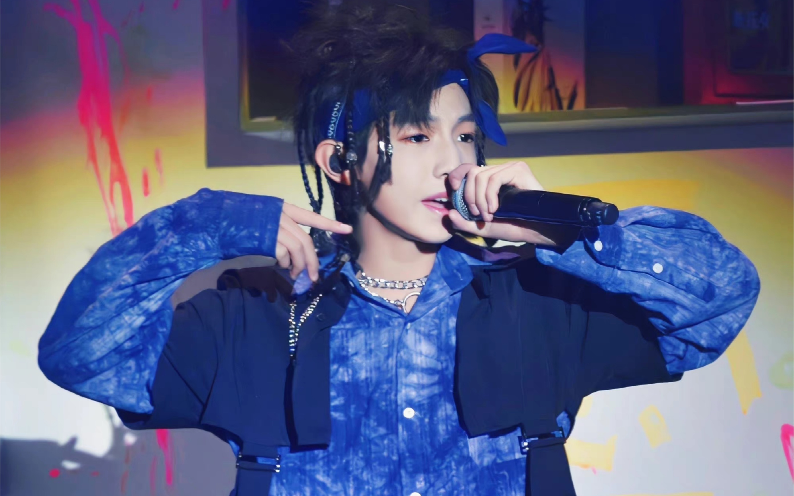 张泽禹五月粉丝见面会舞台母系社会四面楚歌