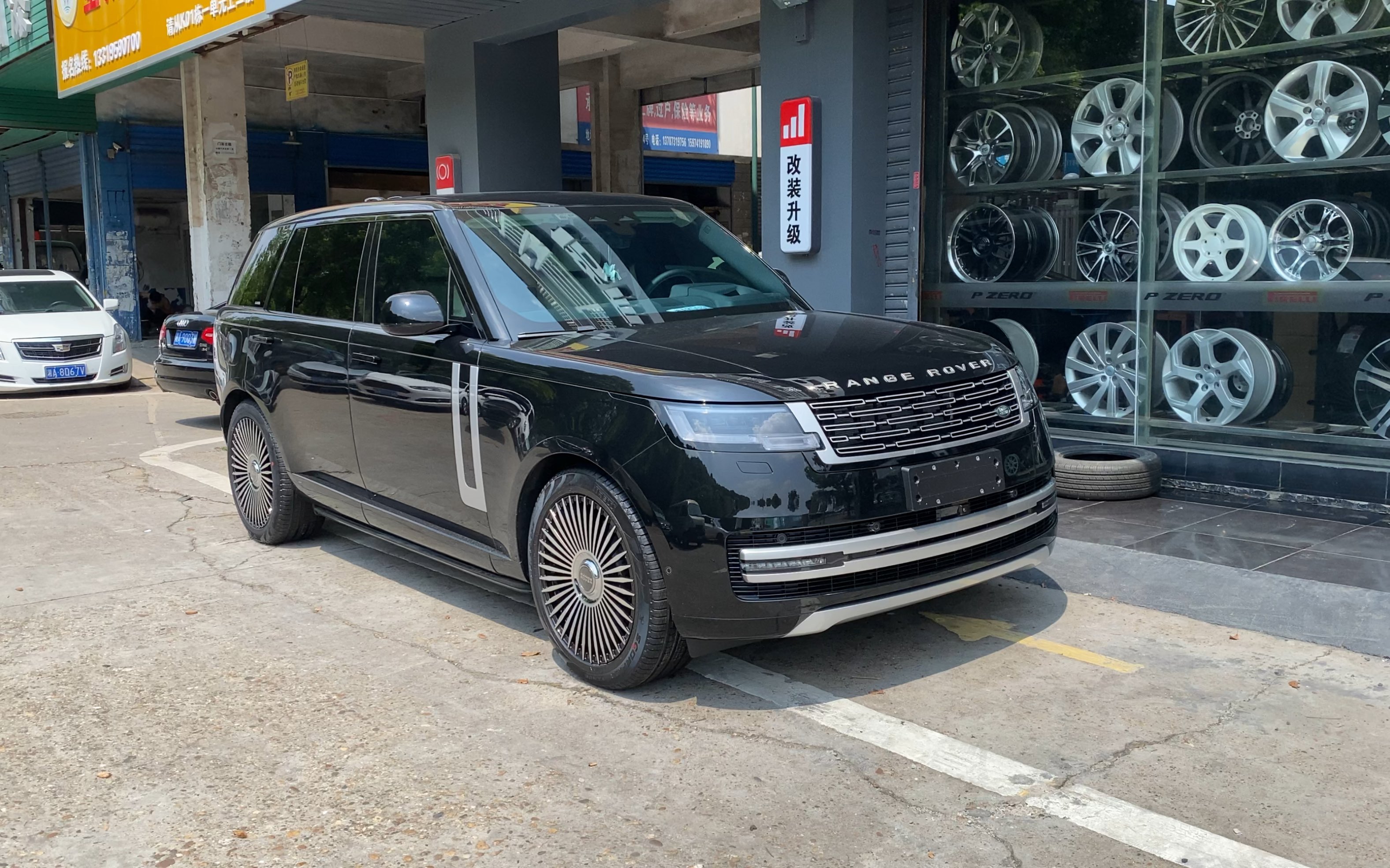 路虎揽胜行政版轮毂轮胎改装升级:285/45r22