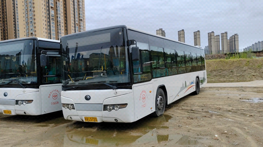 zk6125hnga图片