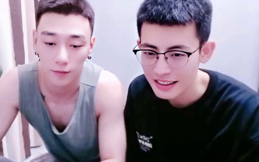 夫夫日常脏脏x星星20200714下午你画我瞎内有星星腹肌