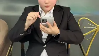 佳佳的画符成交 屡试不爽 就是这么给力，标题党一下，就说你们信嘛？或者真的有用嘛？再或者确定他是在画符？用老板视角会好些吧