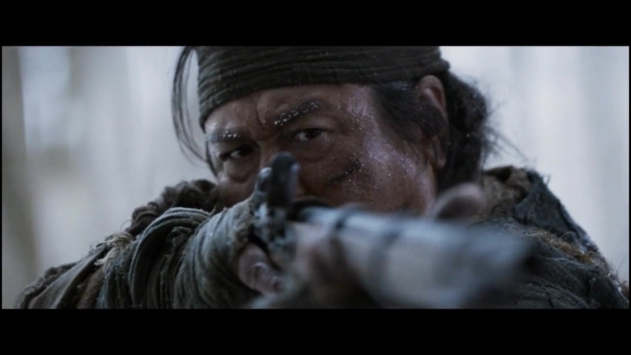 韩国大片【大虎】老猎户进山打死了母老虎,可它还有两只小老虎怎么办?