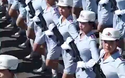 [图]［这不是特效，这是阅兵式！］中国女民兵方阵演练视频曝光！