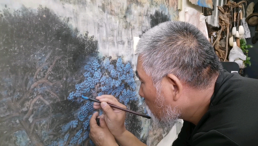 画里的神奇色彩,幻化质朴,画家海岩宿千水墨岩彩绘画艺术