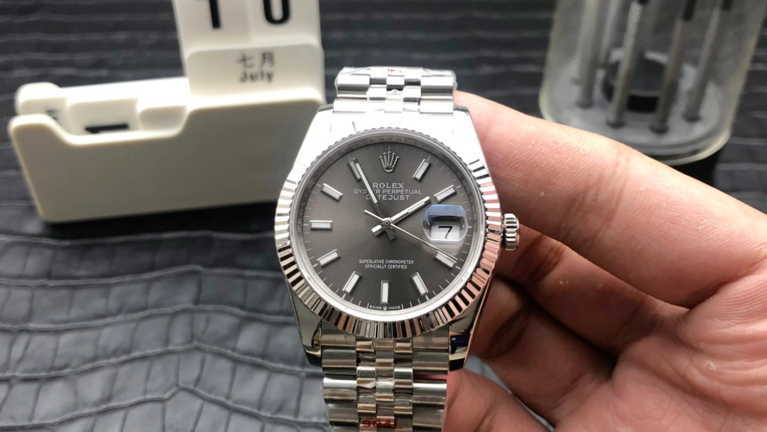 劳力士日志系列灰色表盘41表径36表径31表径高端机械表狗牙圈