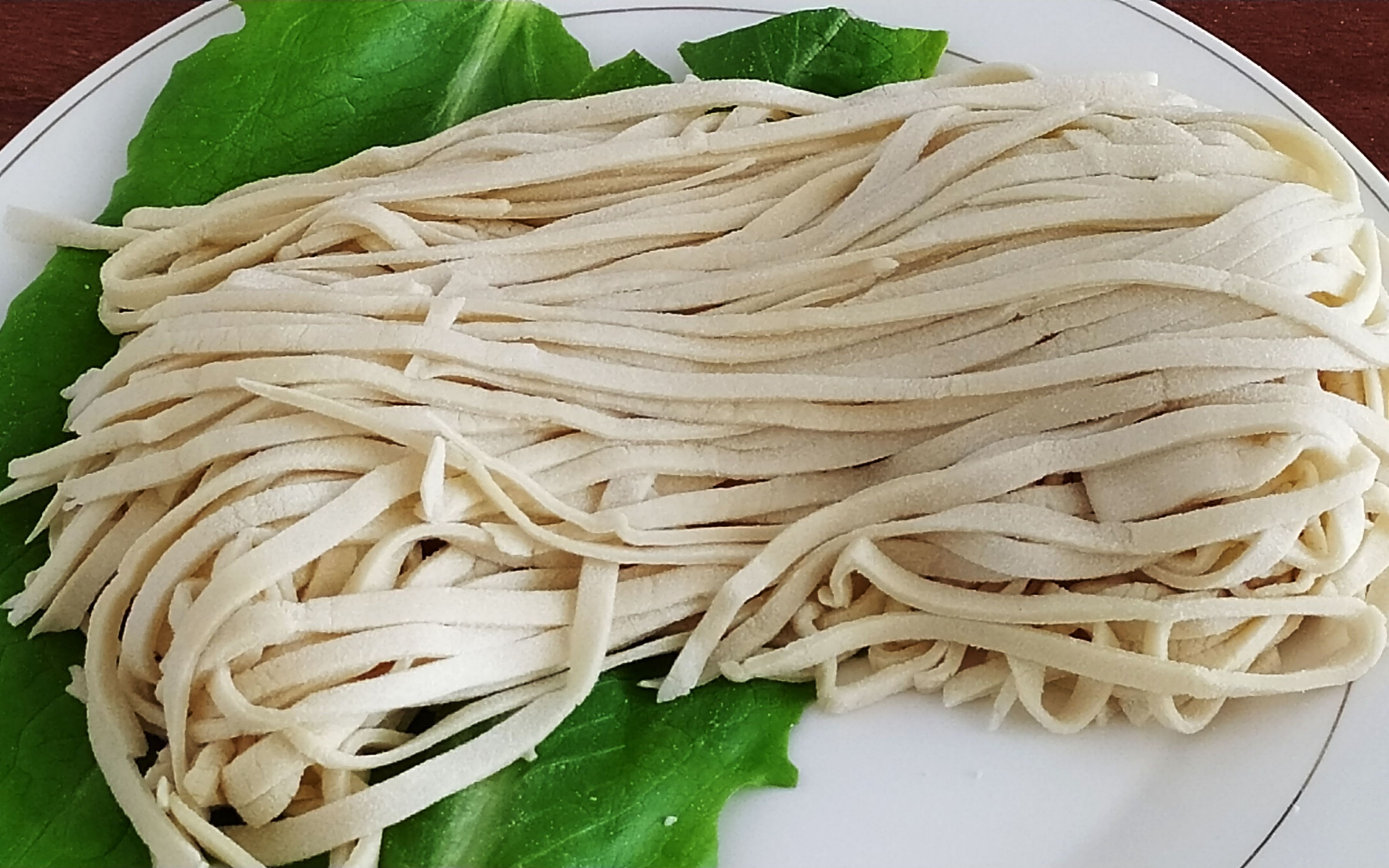 手擀面加盐还是加碱?