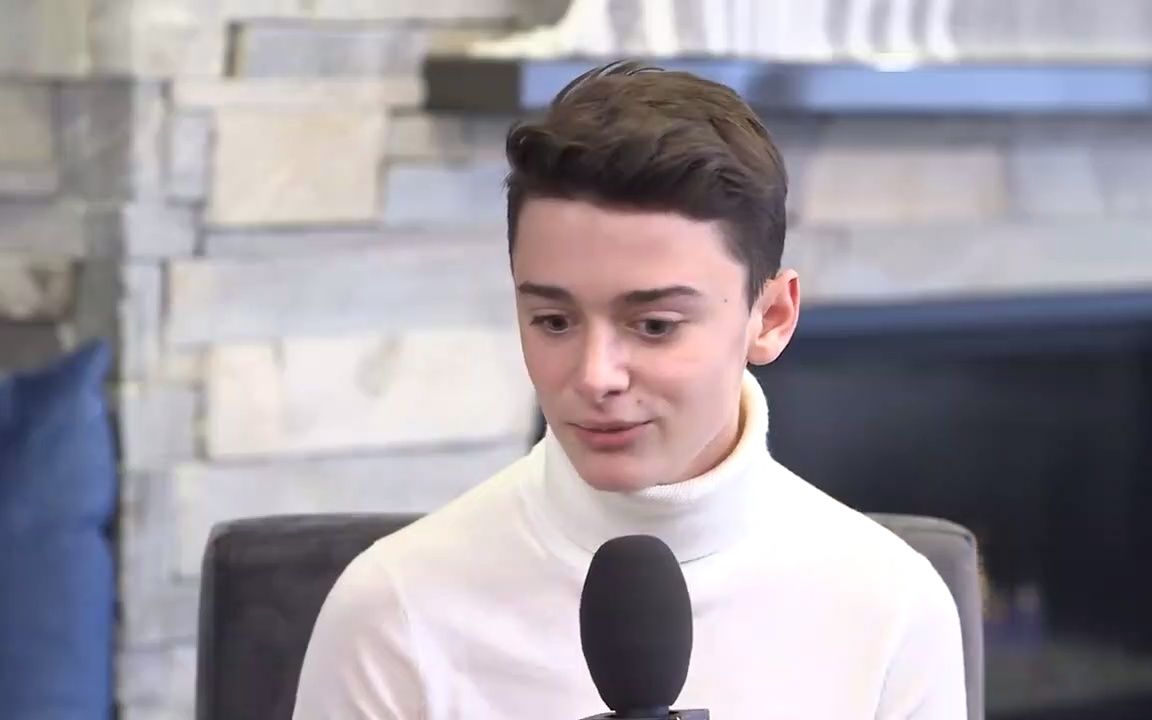 [图]【怪奇物语】Noah Schnapp 谈《怪奇物语》第 3 季和《Abe》