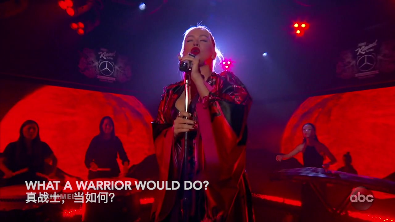 [图]【中英字幕】Christina Aguilera - Loyal Brave True 忠勇真 LIVE 电影《花木兰》中歌曲