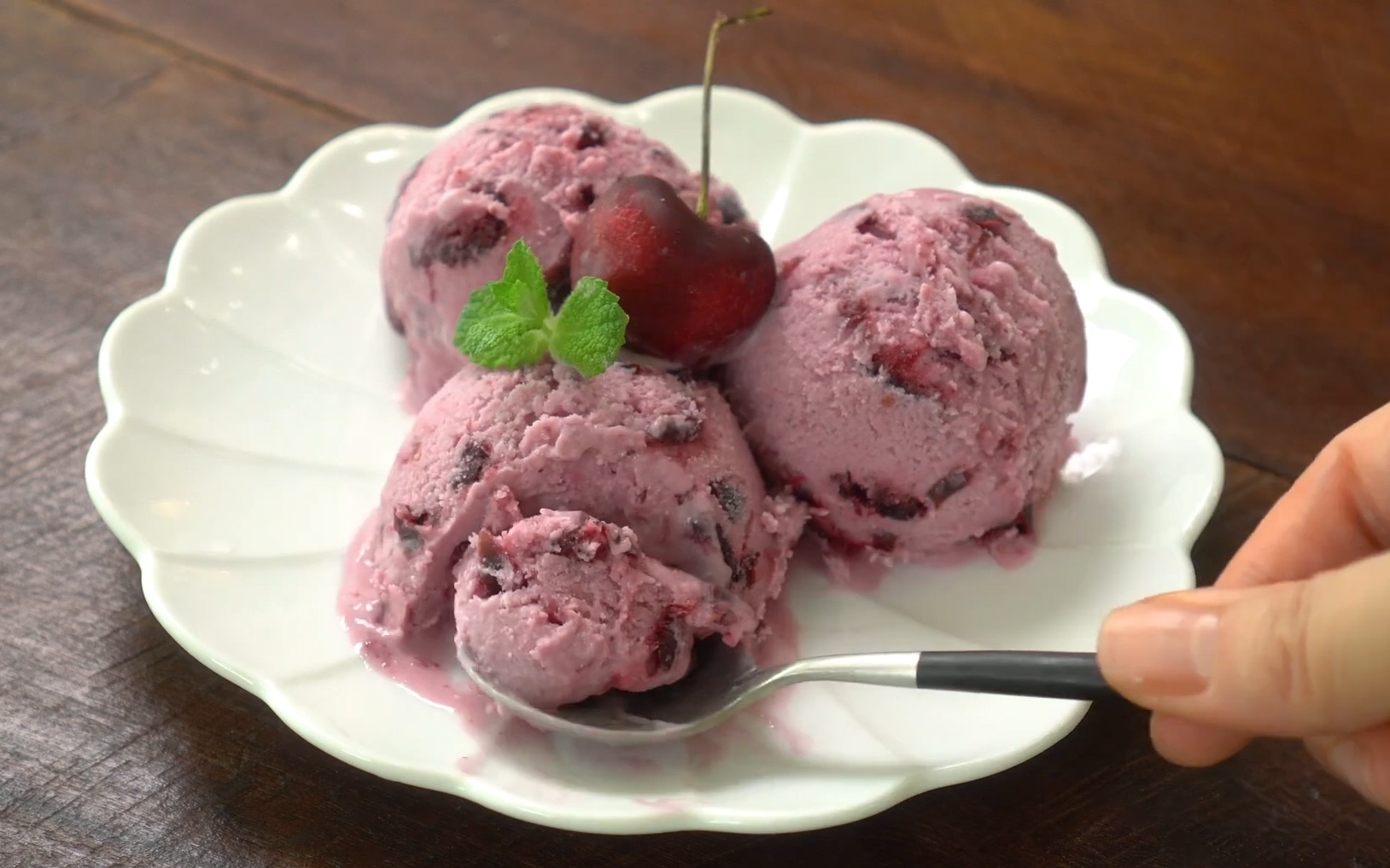 【车厘子甜品】实现车厘子自由的方式,就是做成各种夏日甜品!