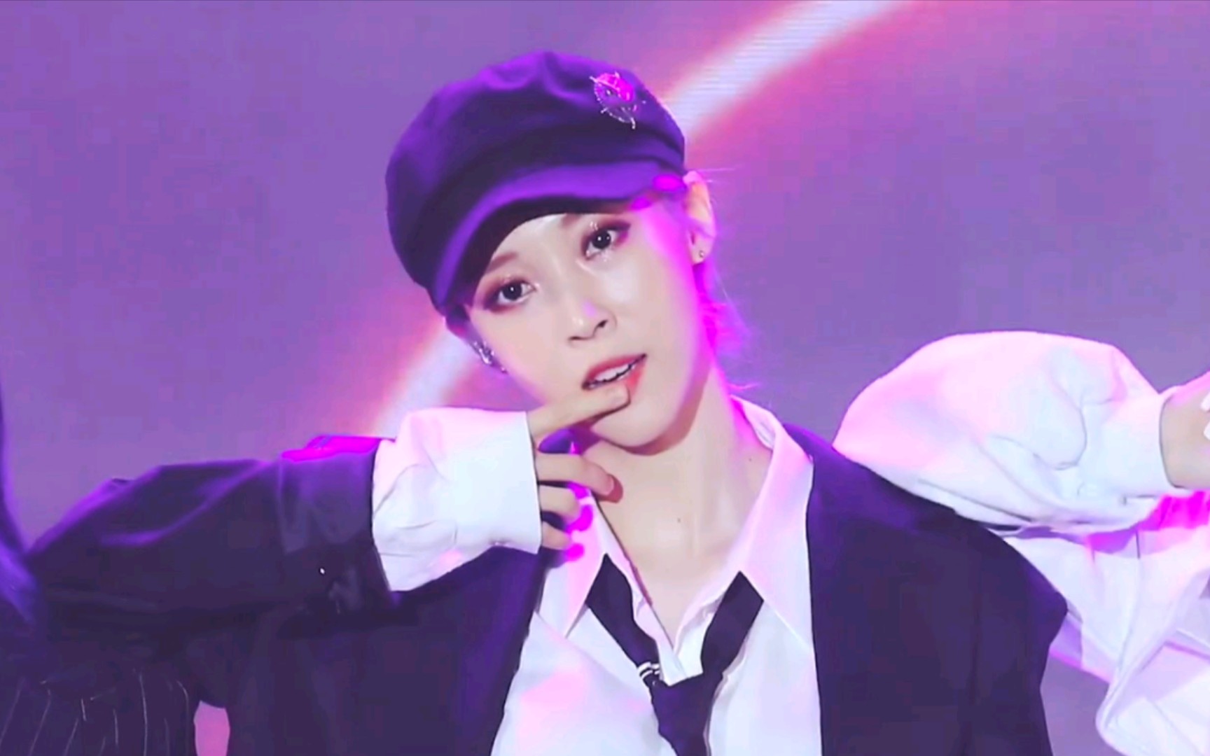 【mamamoo玟星】西装cool girl文星伊