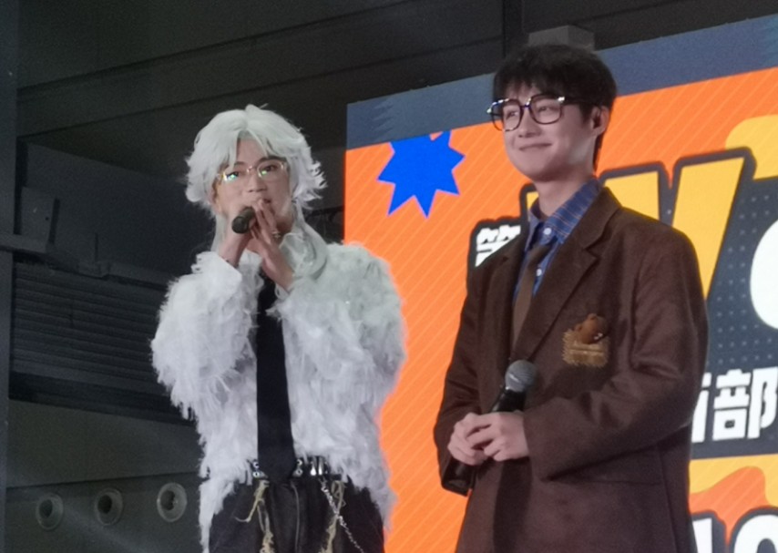 重庆10.2西漫大门e现场献唱(青鸟)