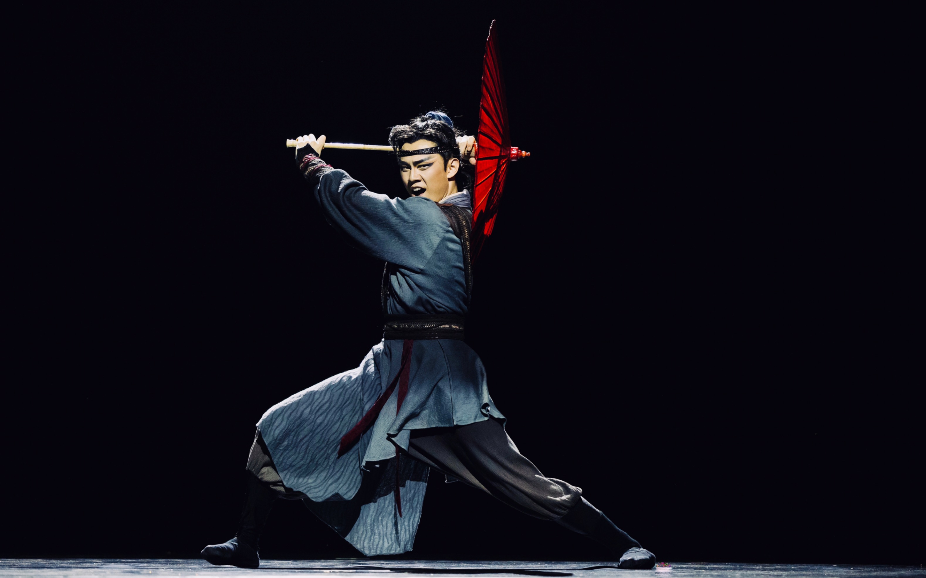 【北京舞蹈学院】古典舞《侠骨伞影》——江湖诡谲,侠骨丹心