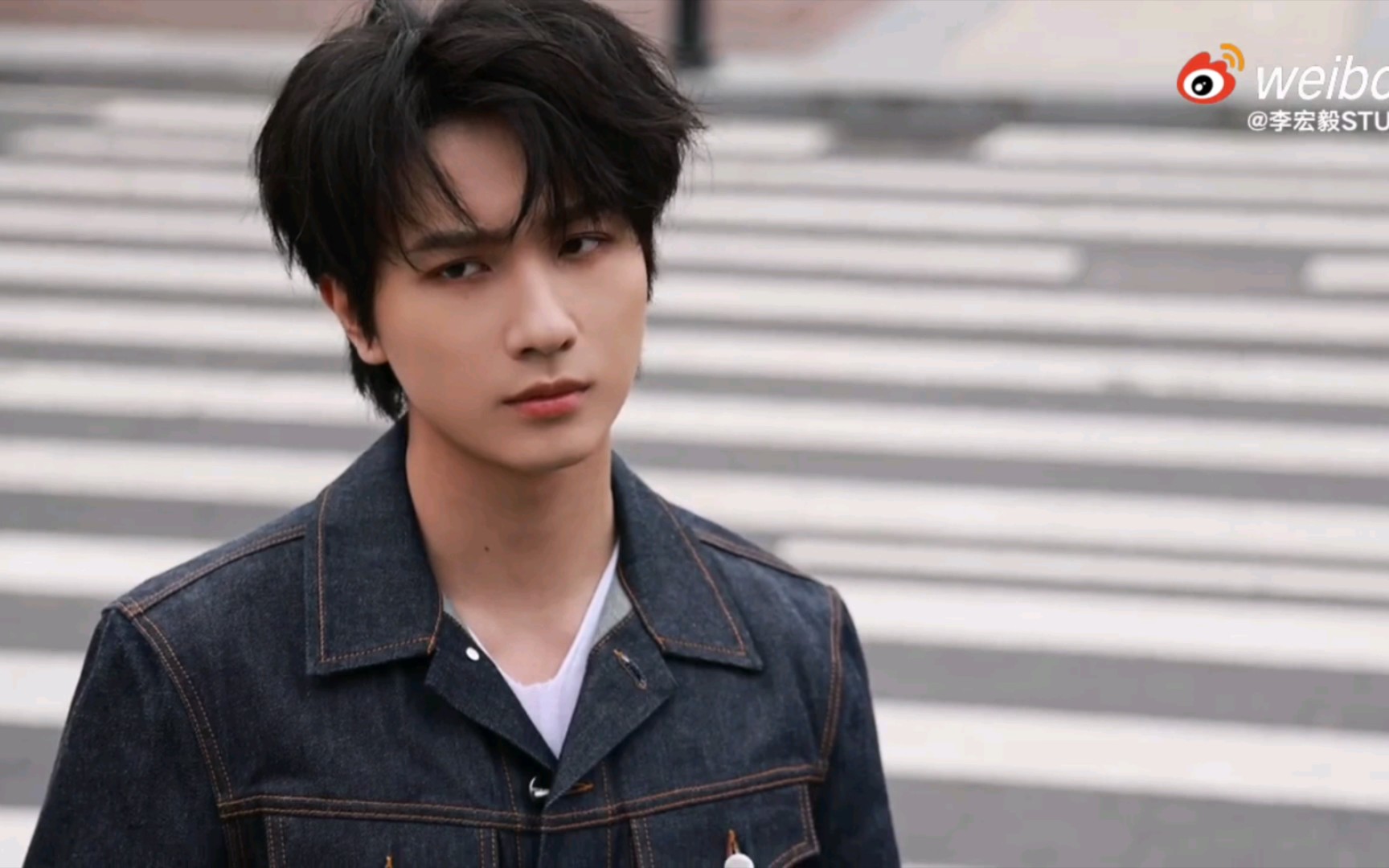 【李宏毅】岁末宜看大帅哥