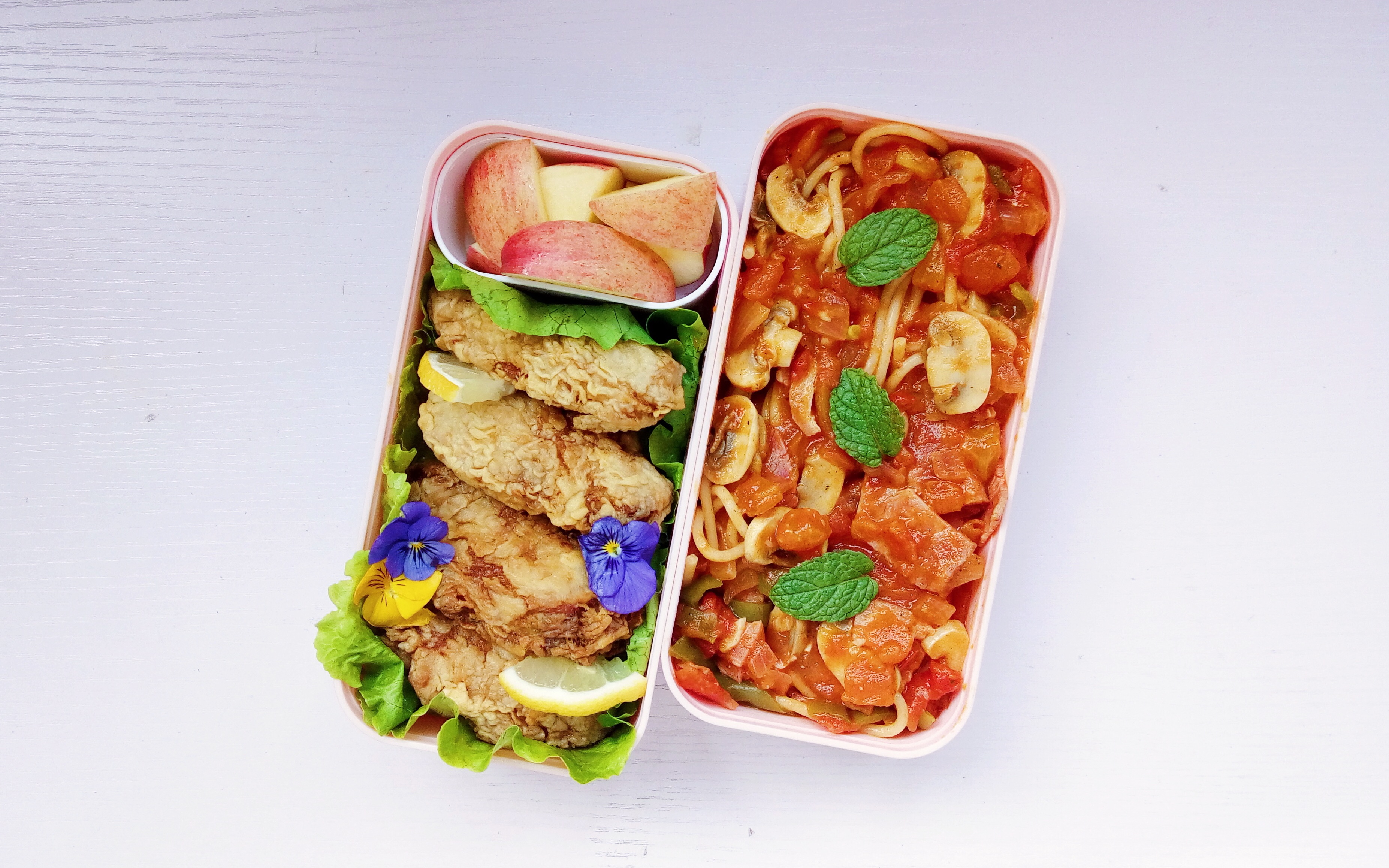 【便当记录】vlog2 培根番茄蘑菇意面 脆皮炸鸡翅便当 制作过程 装盒