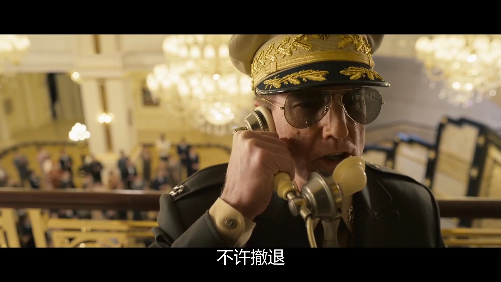 大型纪录片《麦克阿瑟的传奇》