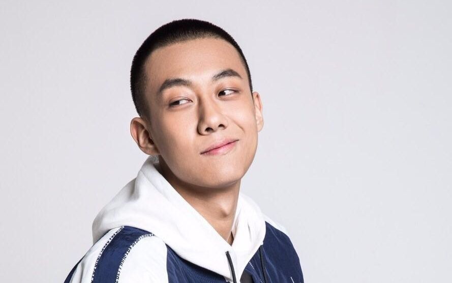 《小美好》不止火了胡一天,还火了吴柏松,粉丝最爱发他的表情包【凯源