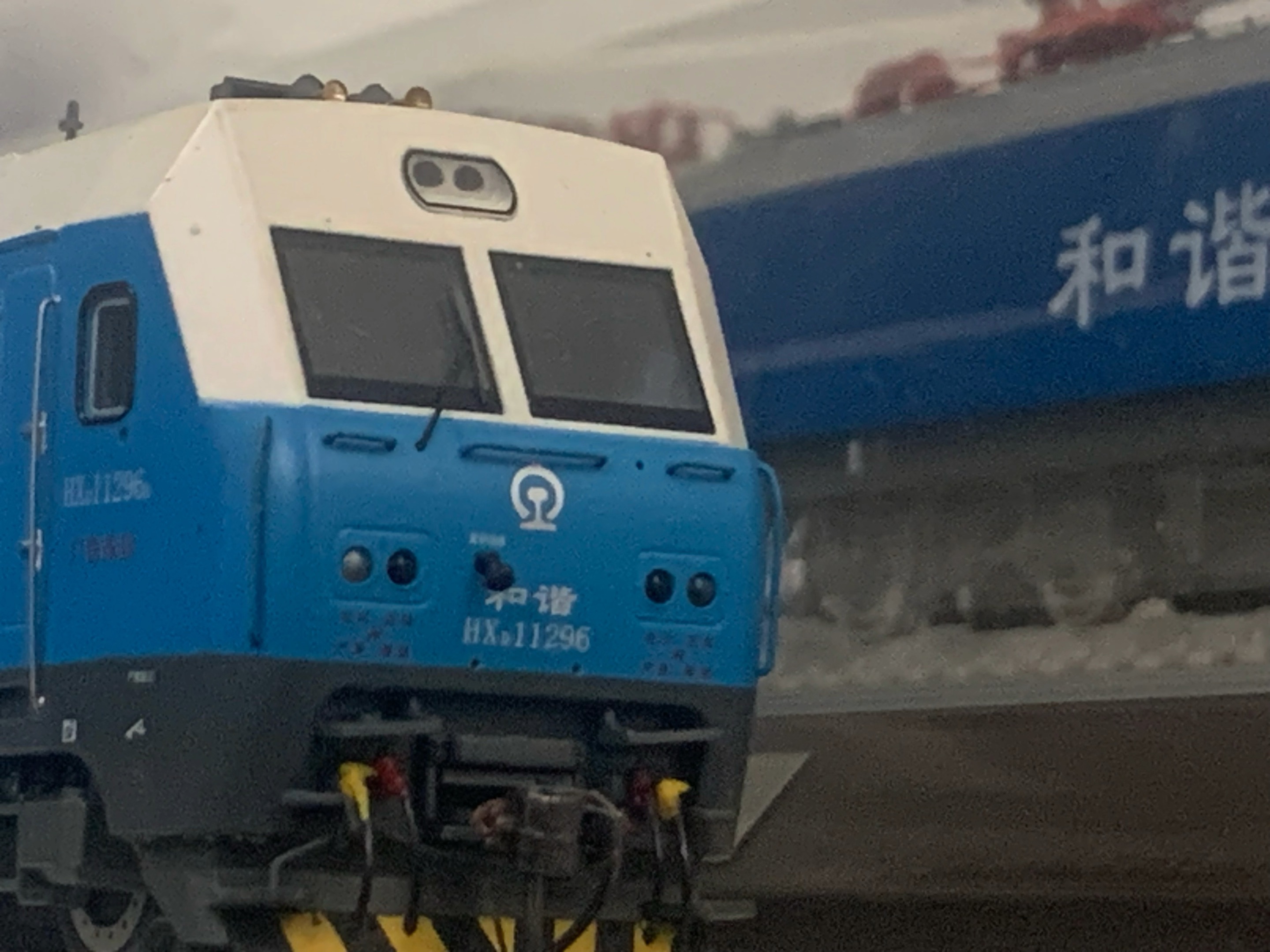 自己的国产化hxd1(蓝精灵)模型拍摄集