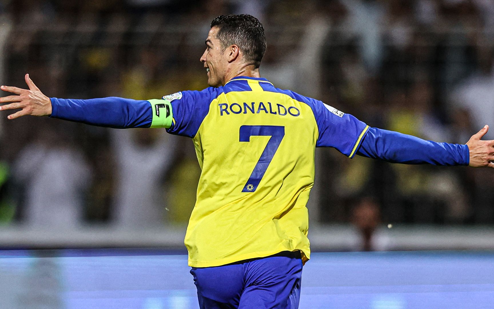 c罗精彩超远任意球