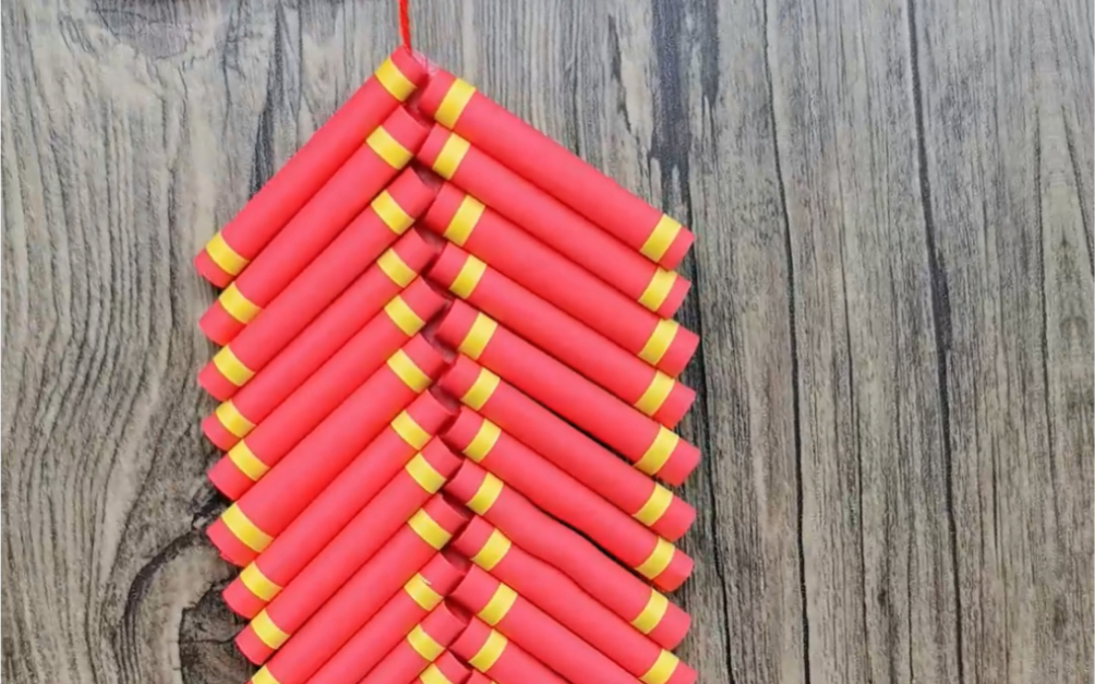 用彩纸陪孩子做春节鞭炮吧,赶快试试!