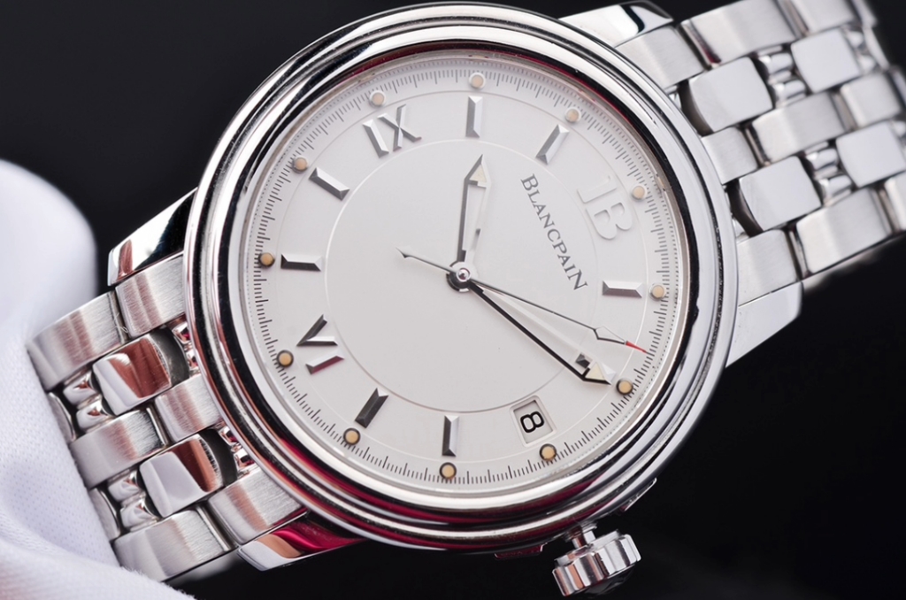【售价23800rmb】品牌:宝珀blancpain系列:莱芒湖大三针日历100小时长